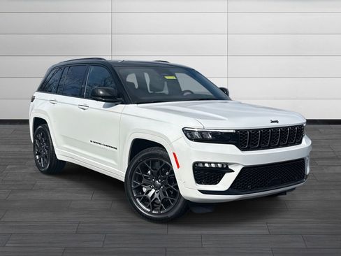 New 2025 Jeep Grand Cherokee Summit w/ Obsidian Package image 1