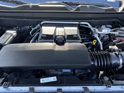 Used 2025 GMC Canyon Elevation image 30