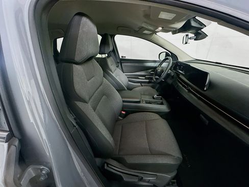 Used 2023 Nissan Ariya FWD image 31