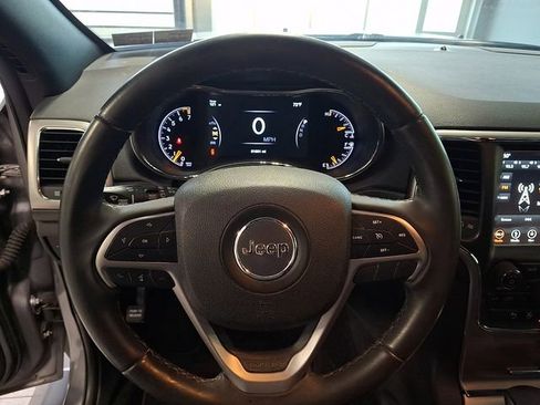 Used 2018 Jeep Grand Cherokee Laredo AWD/4WD image 20