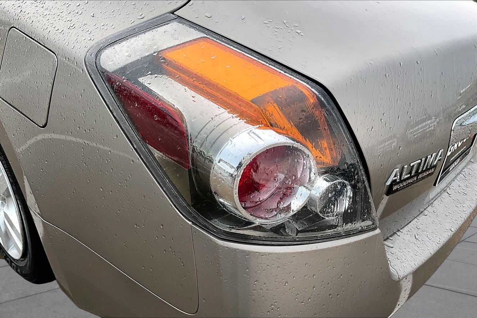 Used 2012 Nissan Altima 2.5 S FWD image 27