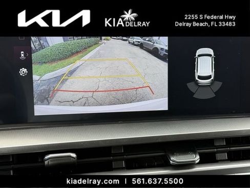 Used 2024 Kia Telluride LX FWD image 19