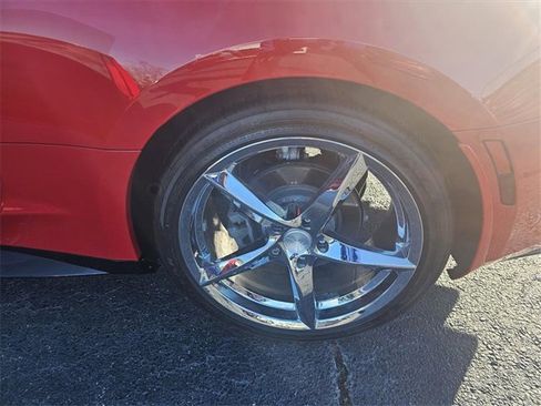 Used 2022 Chevrolet Camaro LT w/ RS Package image 16