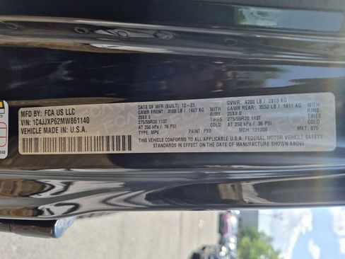 Used 2021 Jeep Wrangler Unlimited Sahara w/ Cold Weather Group AWD/4WD image 38