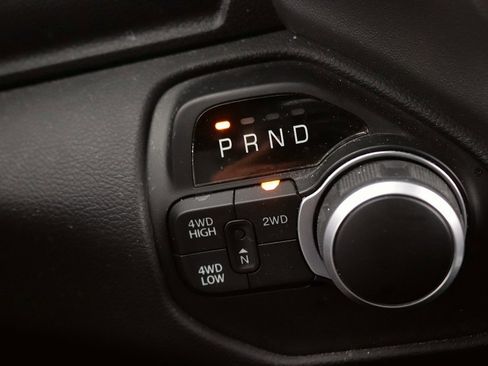 Used 2024 RAM 2500 Big Horn w/ Safety Group image 22