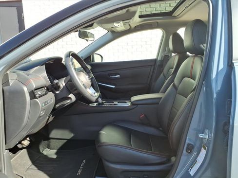 Used 2024 Nissan Sentra SR w/ SR Premium Package image 12