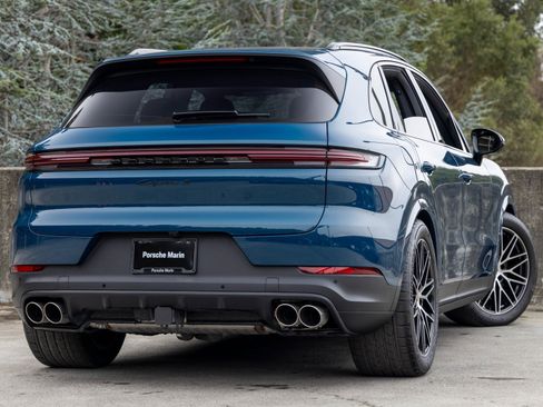 New 2025 Porsche Cayenne S image 11