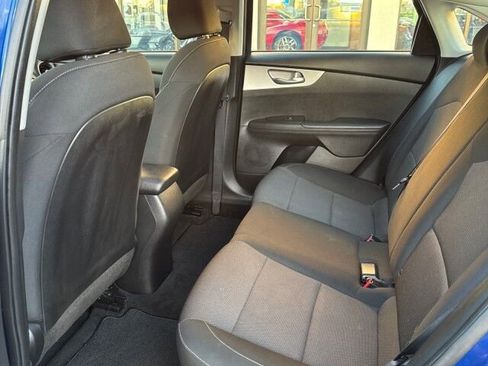 Used 2023 Kia Forte LXS w/ LXS Technology Package image 12