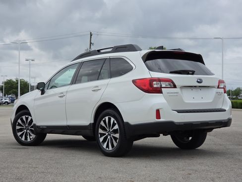 Used 2016 Subaru Outback 2.5i Limited AWD/4WD image 15