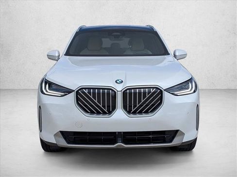 Certified 2026 BMW X3 xDrive30i w/ Premium Package AWD/4WD image 2