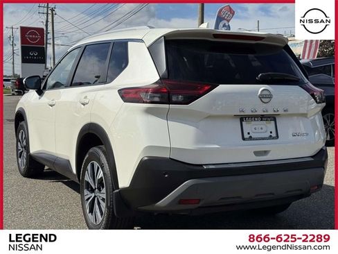 Used 2022 Nissan Rogue SV w/ SV Premium Package image 7