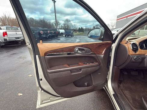Used 2015 Buick Enclave Leather FWD image 9