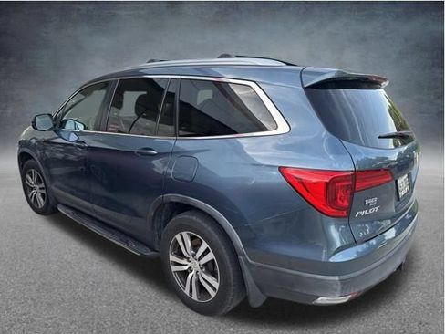 Used 2017 Honda Pilot EX-L image 3