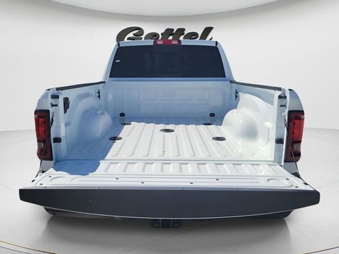 New 2026 RAM 3500 Tradesman AWD/4WD image 22