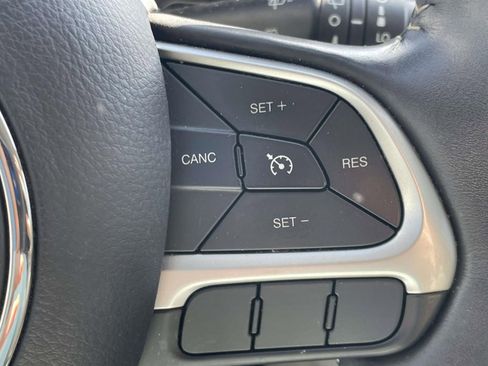 Used 2018 Jeep Compass Latitude w/ Popular Equipment Group image 26