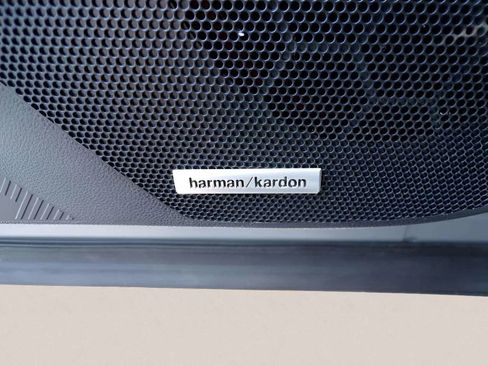 Certified 2025 Subaru Forester Limited image 21