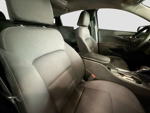 Used 2021 Chevrolet Malibu LT FWD image 28