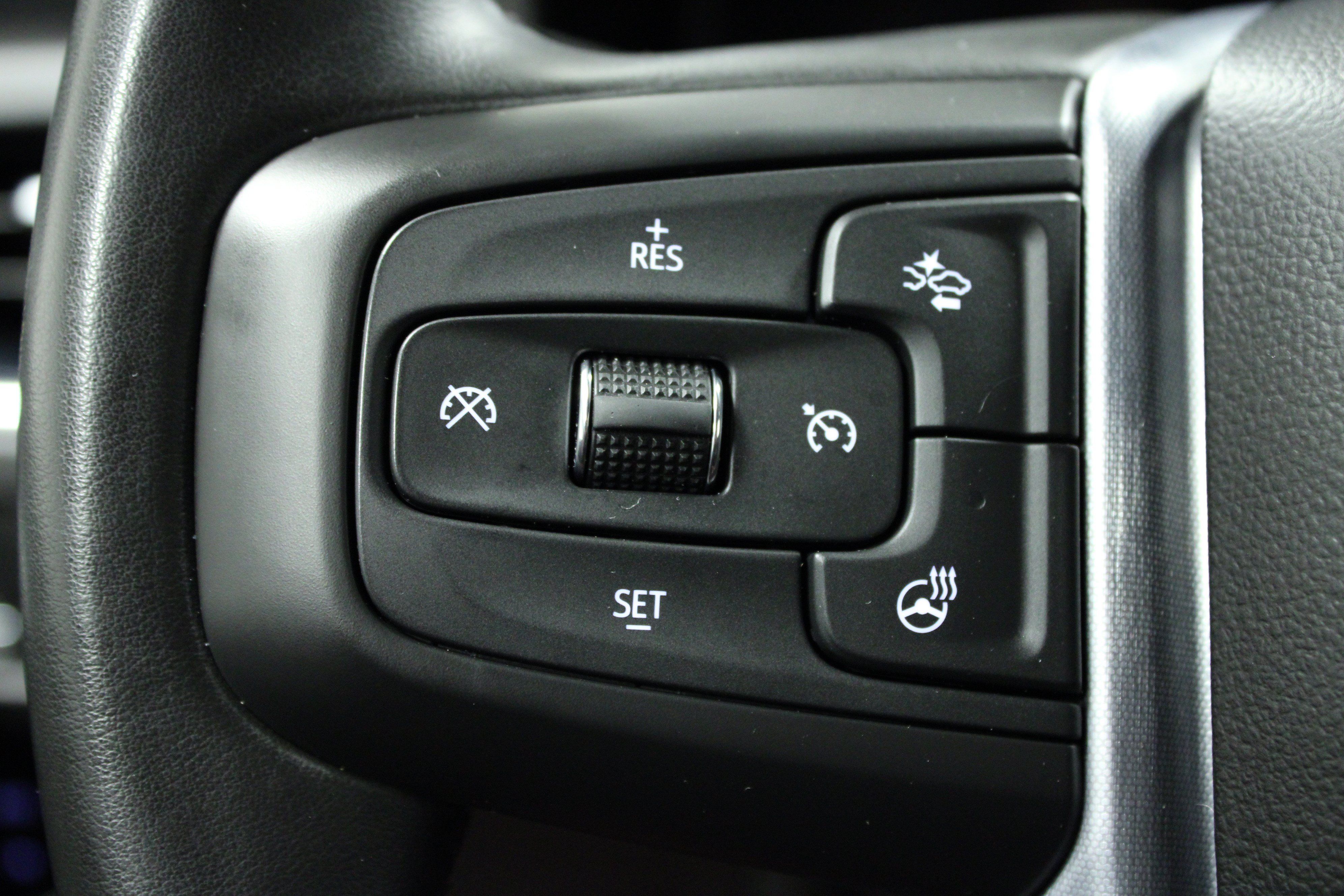 Used 2024 GMC Yukon SLT w/ SLT Luxury Package AWD/4WD image 21