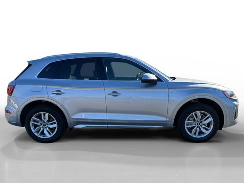 Used 2022 Audi Q5 2.0T Premium w/ Convenience Package image 6