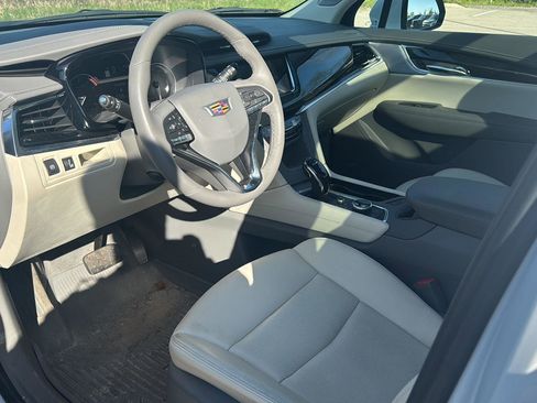 Used 2025 Cadillac XT6 Premium Luxury w/ LPO, Floor Liner Package AWD/4WD image 12