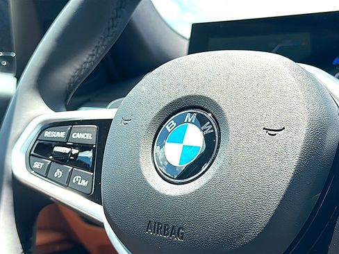 New 2026 BMW 330i Sedan w/ M Sport Package RWD image 21