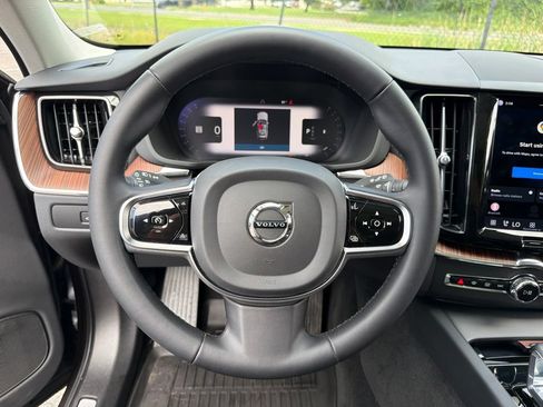 Used 2023 Volvo XC60 B5 Plus w/ Climate Package AWD/4WD image 15