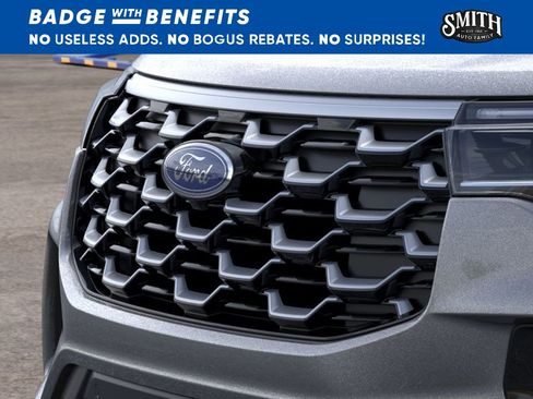 New 2026 Ford Explorer Platinum RWD image 18