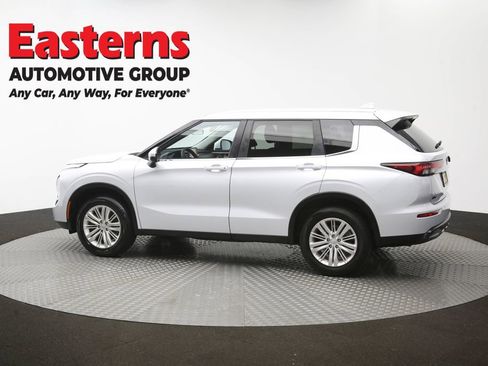 Used 2024 Mitsubishi Outlander ES AWD/4WD image 60