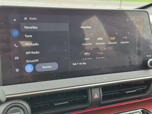 Certified 2023 Toyota Prius Prime FWD image 27