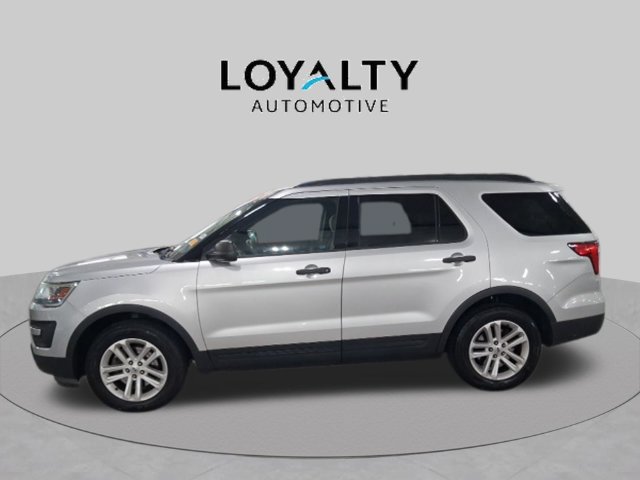 Used 2017 Ford Explorer FWD image 3