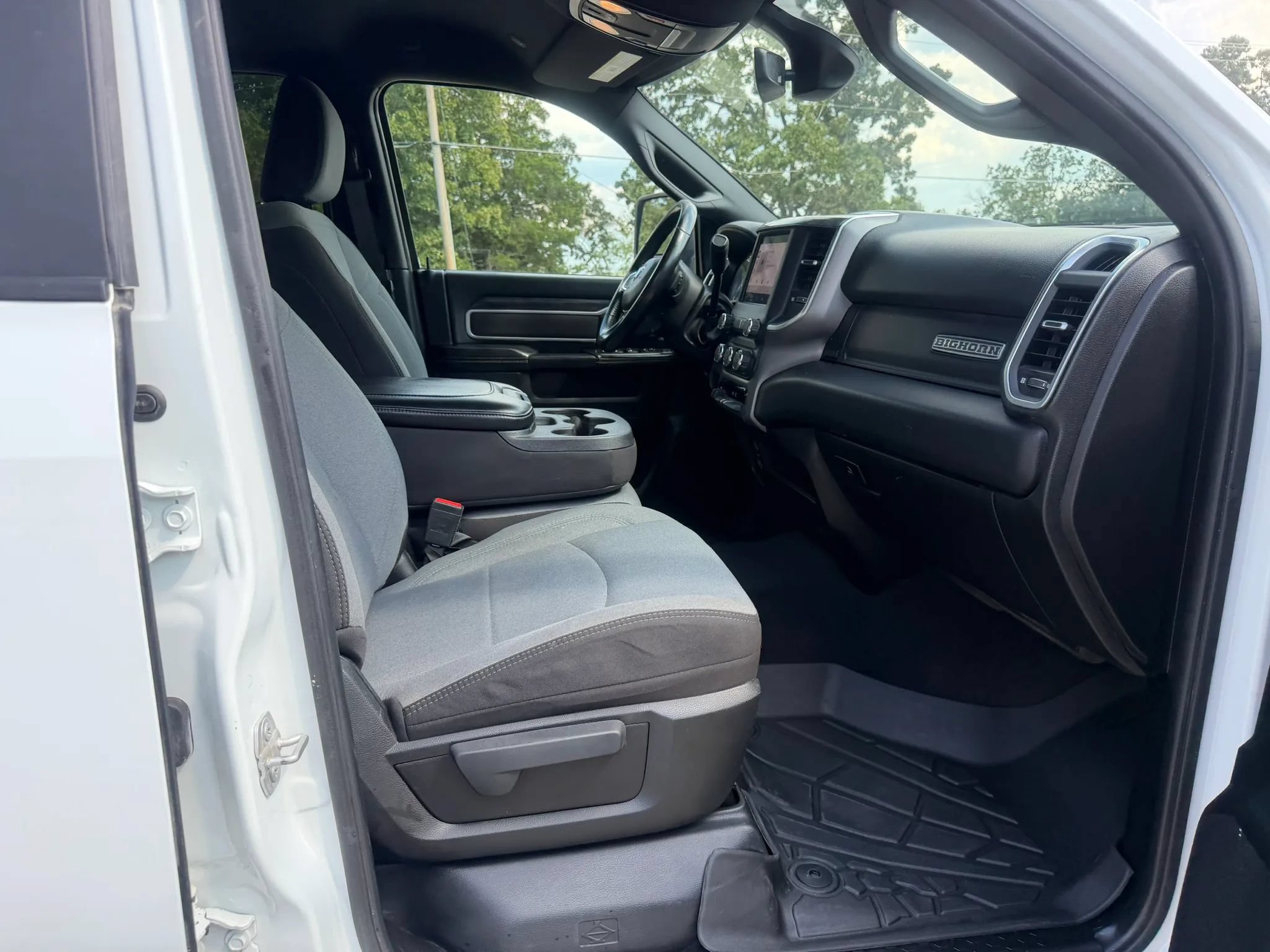 Used 2024 RAM 2500 Big Horn AWD/4WD image 48