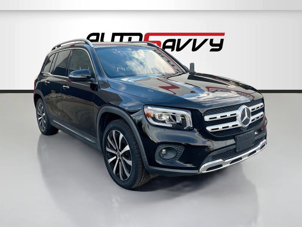 Used 2022 Mercedes-Benz GLB 250 image 1