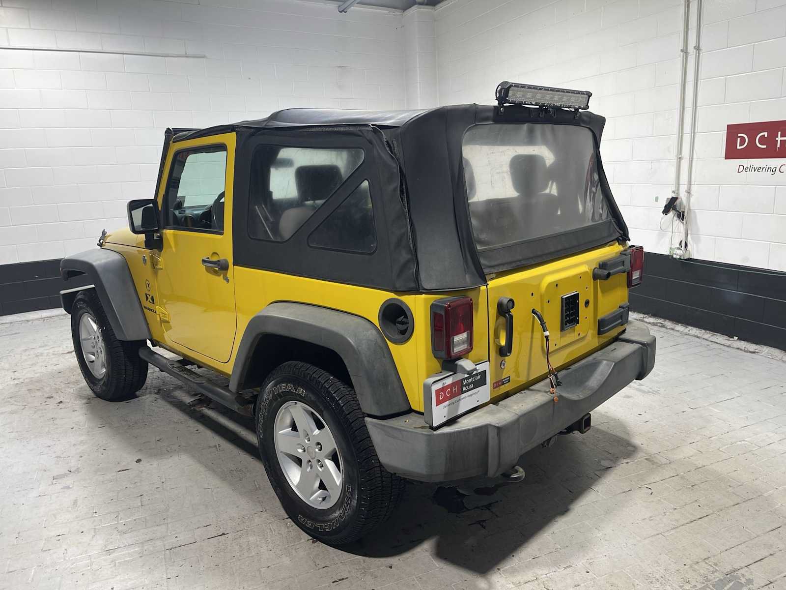 Used 2009 Jeep Wrangler X AWD/4WD image 4