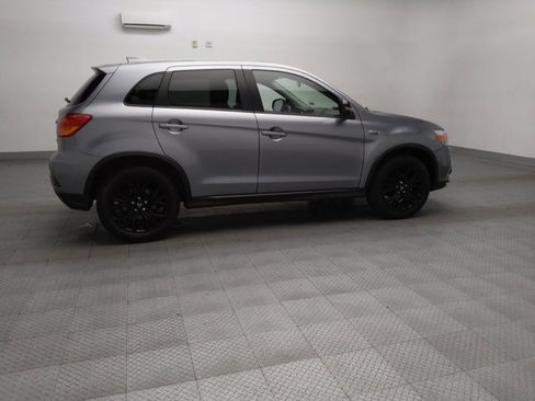 Used 2018 Mitsubishi Outlander Sport LE FWD image 10