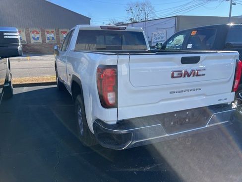 Used 2021 GMC Sierra 1500 SLE w/ Preferred Package image 2