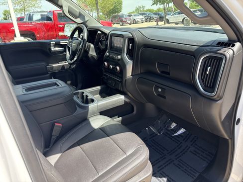 Used 2021 Chevrolet Silverado 1500 LTZ AWD/4WD image 15