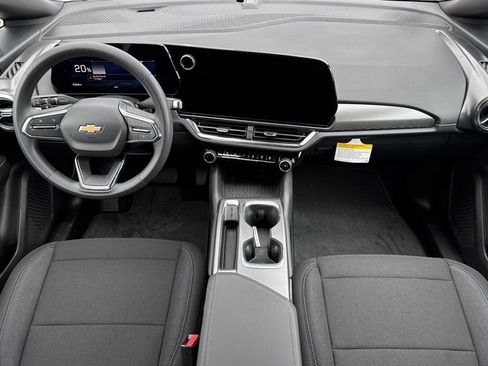 New 2026 Chevrolet Equinox EV LT FWD image 13