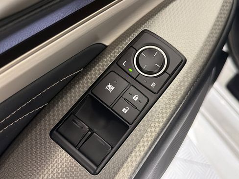 Used 2017 Lexus RC 200t F Sport RWD image 22