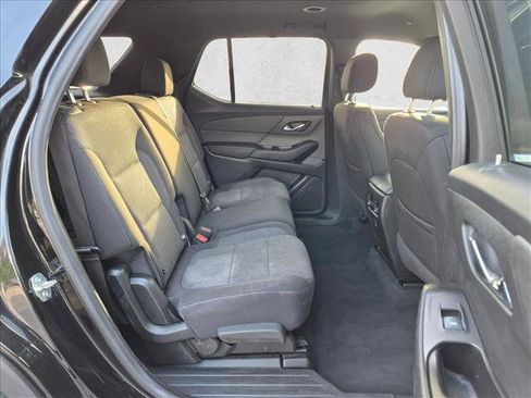 Certified 2023 Chevrolet Traverse LT FWD image 20