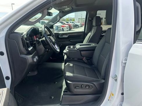 Certified 2023 GMC Sierra 1500 SLE AWD/4WD image 2