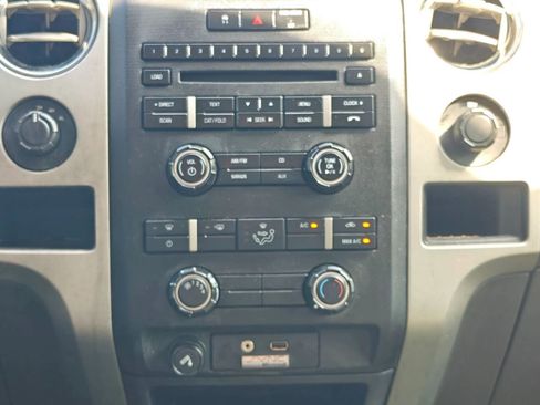 Used 2010 Ford F150 XLT image 23
