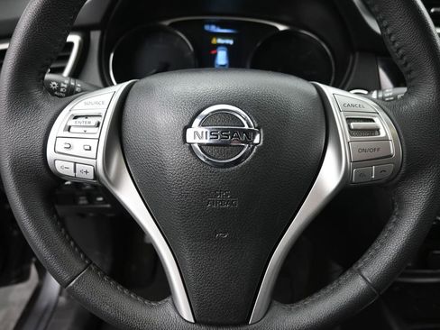 Used 2016 Nissan Rogue SL image 14