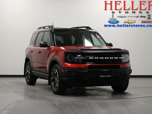 Used 2024 Ford Bronco Sport Outer Banks w/ Tech Package image 1