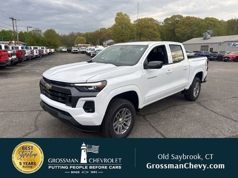 New 2026 Chevrolet Colorado LT w/ LT Convenience Package AWD/4WD image 4