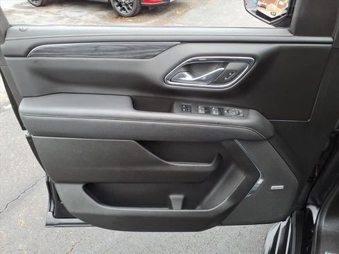 Certified 2023 GMC Yukon SLT image 8