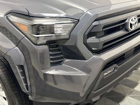 Certified 2024 Toyota Tacoma SR5 AWD/4WD image 14