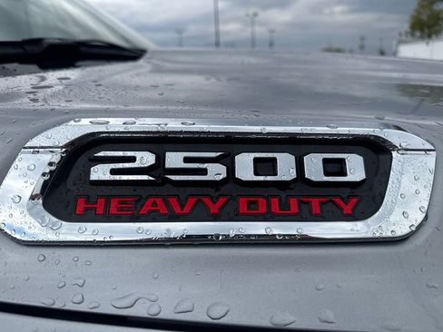 Used 2024 RAM 2500 Laramie AWD/4WD image 4