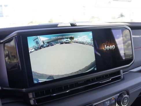 New 2026 Jeep Wrangler Unlimited Rubicon AWD/4WD image 14