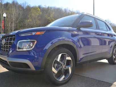 Used 2024 Hyundai Venue SEL