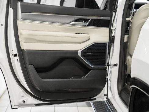 New 2026 Jeep Grand Wagoneer 4WD image 44